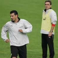 Pemain Cedera, Iran Ubah Formasi