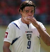 Milosevic Gabung Klub 100