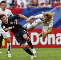 Zambrotta Waspadai Diving Nedved