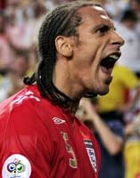 Inggris Terancam Tanpa Ferdinand dan Neville