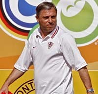 Kranjcar Diserang Habis-Habisan