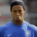 Ronaldinho Emoh Cetak Gol
