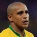 Roberto Carlos Gantung Kostum Timnas