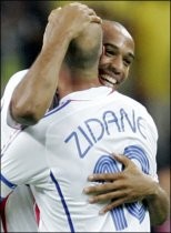 Insiden Zidane Bikin Bingung Henry