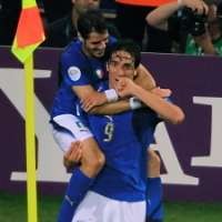 Spurs Antri Luca Toni