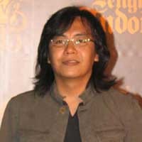 Konser Ari Lasso Nyaris Terhadang Tenggorokan