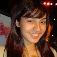 Dhini Aminarti Diganggu Hantu