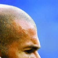 Lagu Tandukan Zidane Jadi Hits