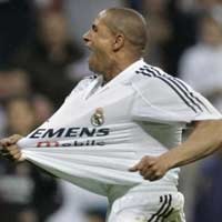 Roberto Carlos Masih Setia