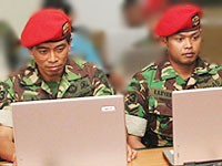 Kopassus Digembleng Internet oleh Pakar TI