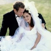 Menikah Bikin Bahagia? Nanti Dulu!