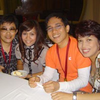 Elfas Singers Kibarkan Merah Putih di Cina