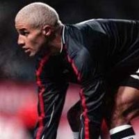 Pompey Resmi Miliki James