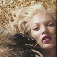 Kate Moss Segera Menikah