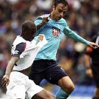 Tottenham Menyerah dari Bolton