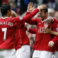 MU Memimpin Perburuan Gelar