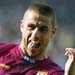 Kevin Phillips Tinggalkan Villa Park