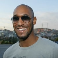 Anelka Pecahkan Rekor Transfer Bolton 