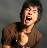 Bams-Nia Ramadhani Basah-basahan di Bali