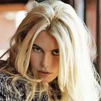 Claudia Schiffer Dikomplain Tetangga