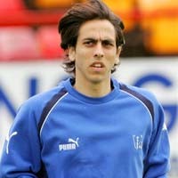 Benayoun Bertahan di West Ham 