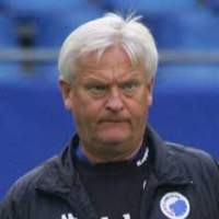 Panathinaikos Pecat Pelatih Backe