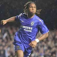Drogba Cemerlang, Kontrak Baru Datang