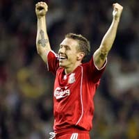 Ada Insiden di Tunnel Anfield