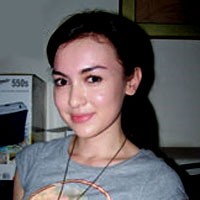 VJ Rianty Simpan Jimat Babi di Tas