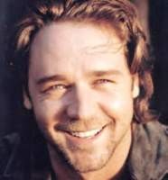 Russell Crowe Bantah Perankan Steve Irwin