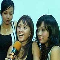 Lagu SMS Terbangkan Trio Macan ke Australia