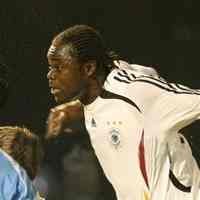 Asamoah Kecam Rasisme di Jerman