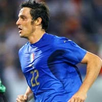 Oddo Ngiler Ambil Penalti