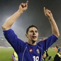 Serbia Pertahankan Puncak Klasemen