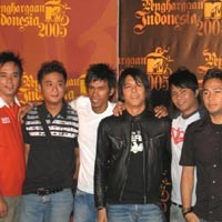 Peterpan Dikabarkan Retak!