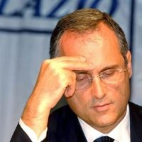 Eks Bintang Lazio Diburu Polisi Italia