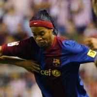 Ronaldinho ke Milan Dua Musim Lagi
