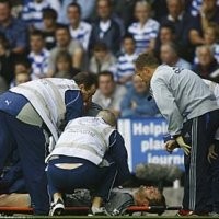 Cech & Cudicini Dilarikan ke RS