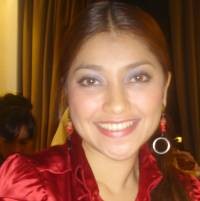 Sarah Azhari Kena Tipu