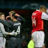 Arsenal Tertahan, Porto Mengancam