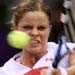 Clijsters Tundukkan Kuznetsova