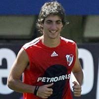 Higuain Tolak Panggilan Prancis