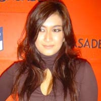 Nafa Urbach Mengejar Surga