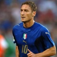 Comeback Totti Terganjal Baut