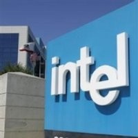 Intel akan Lepas Unit Bisnis Memori Chip-nya