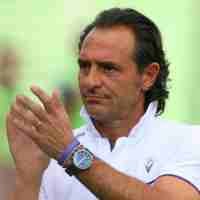 Prandelli Raih Penghargaan