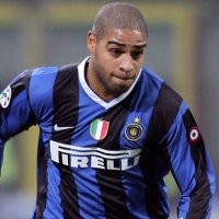 Absen Latihan, Adriano Dibuang? 