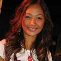 Indah Kalalo Dikerjain Brondong Bule