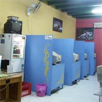 Internet Down, Pengunjung Warnet Pergi