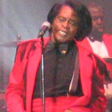 Jenazah James Brown Didaulat ke Atas Panggung